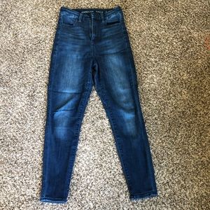 American Eagle Curvy Line Size 4Short